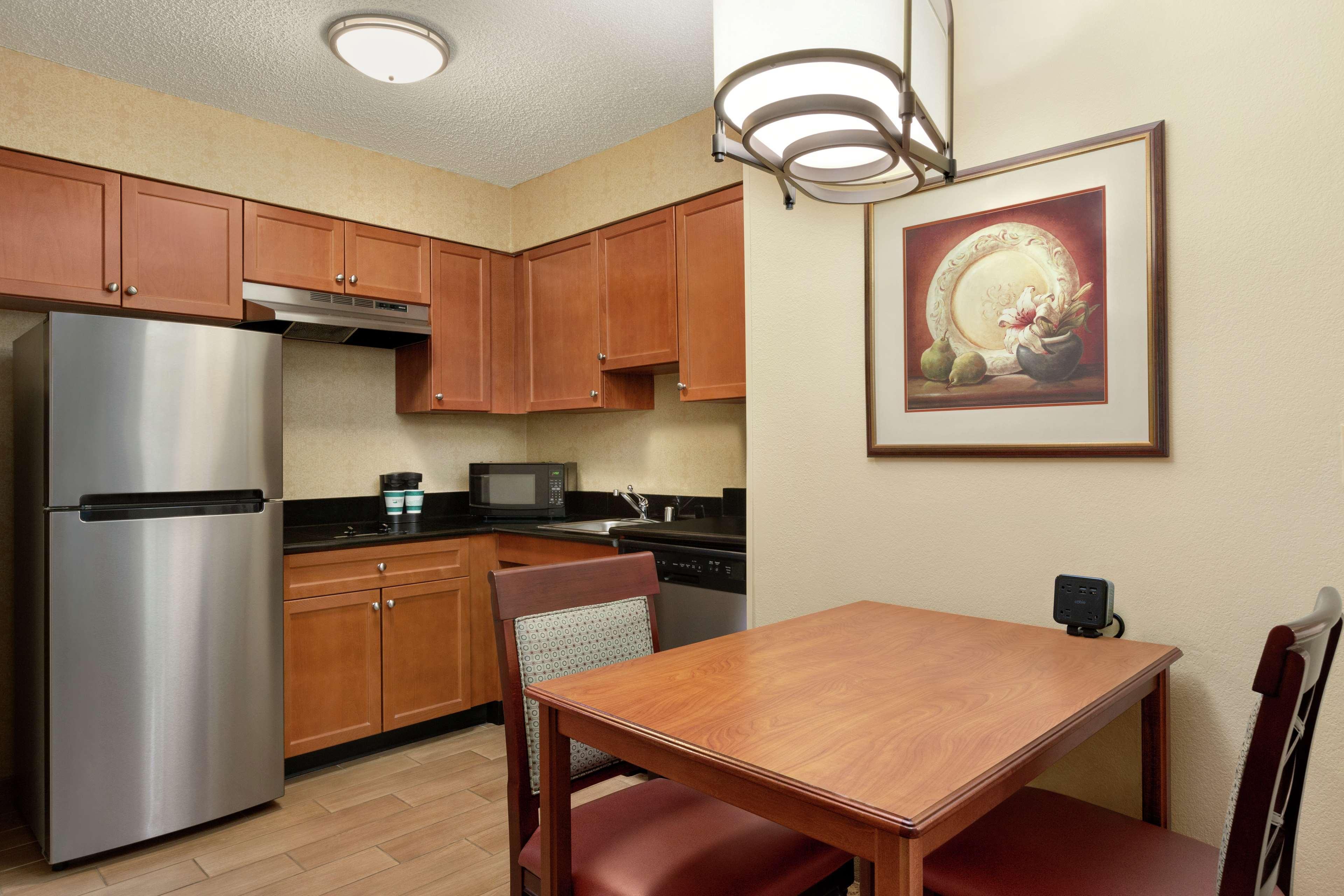 Homewood Suites By Hilton Dallas-Park Central Area Екстер'єр фото