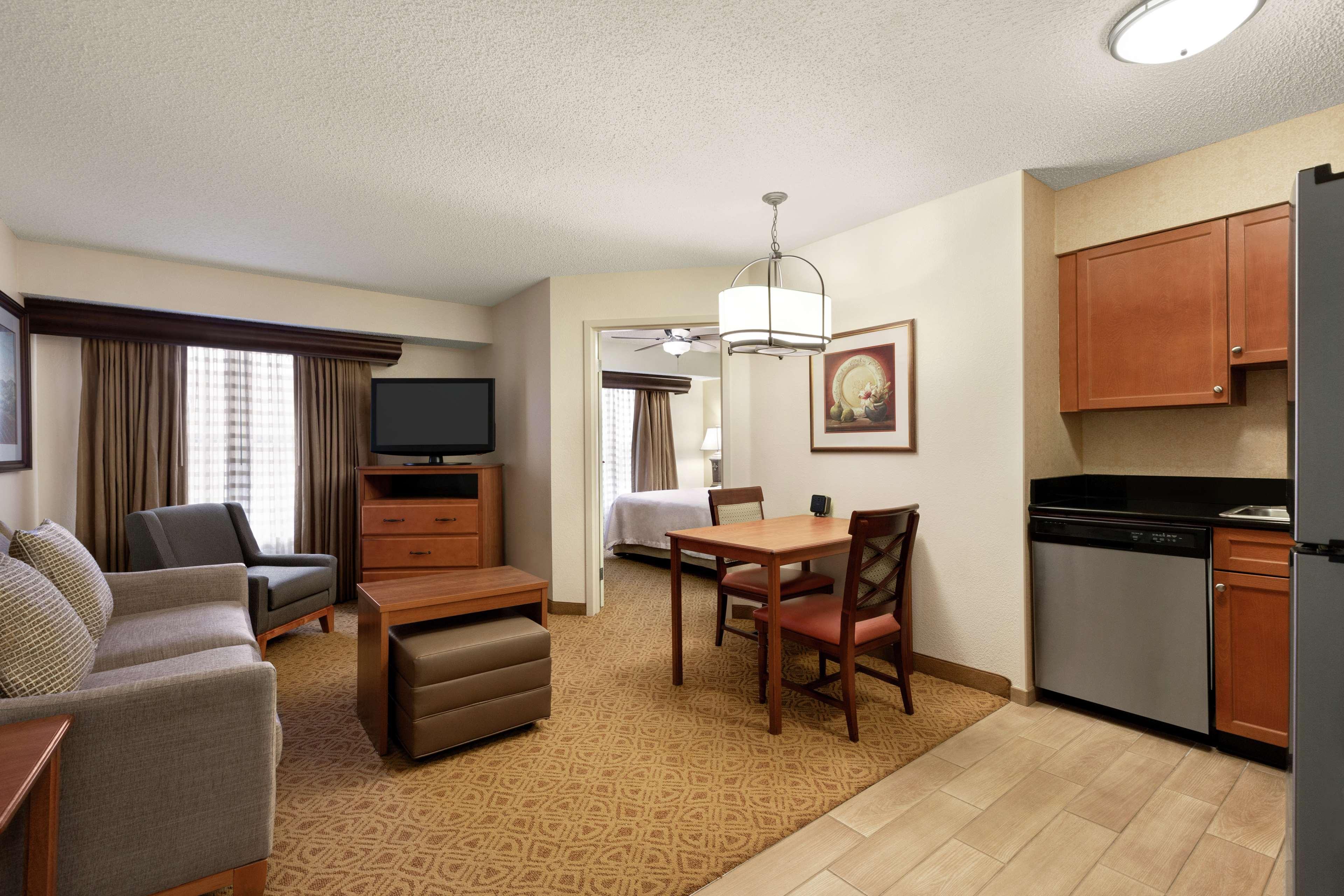 Homewood Suites By Hilton Dallas-Park Central Area Екстер'єр фото