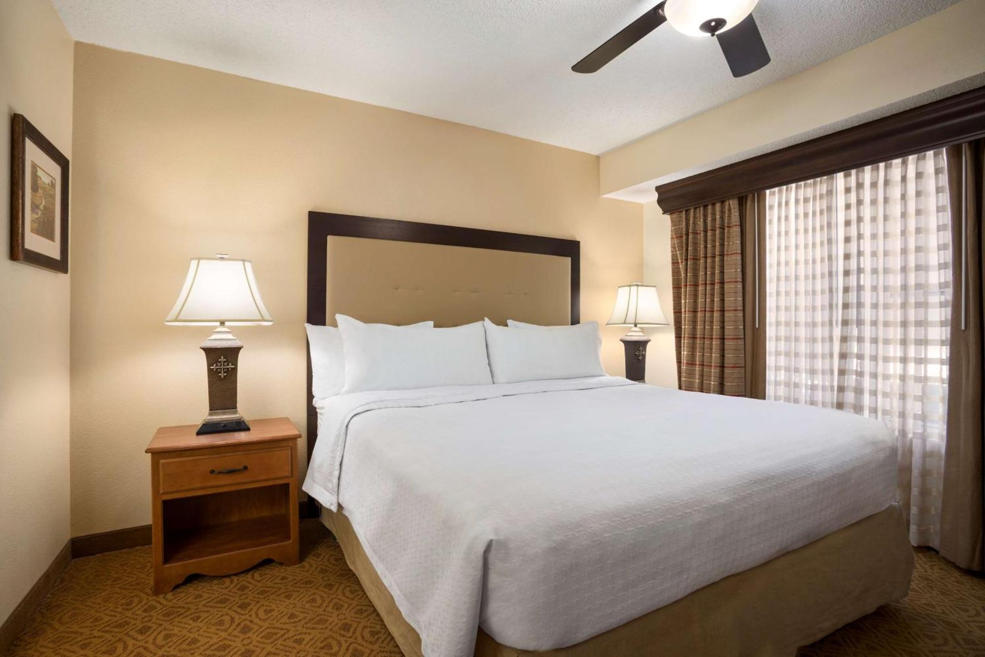 Homewood Suites By Hilton Dallas-Park Central Area Екстер'єр фото